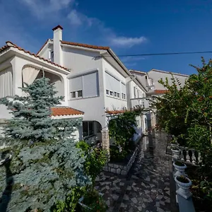 apartmani-rab.primorje-gorskikotar.com/